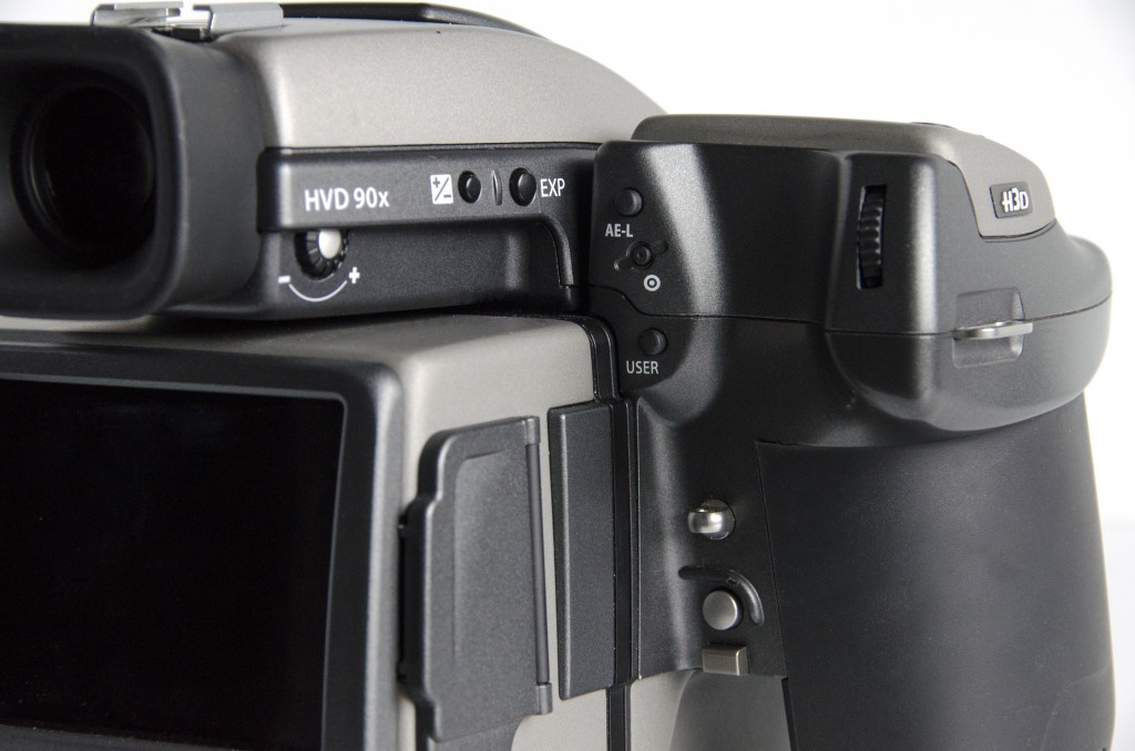 The back of the Hasselblad H3D is shown.